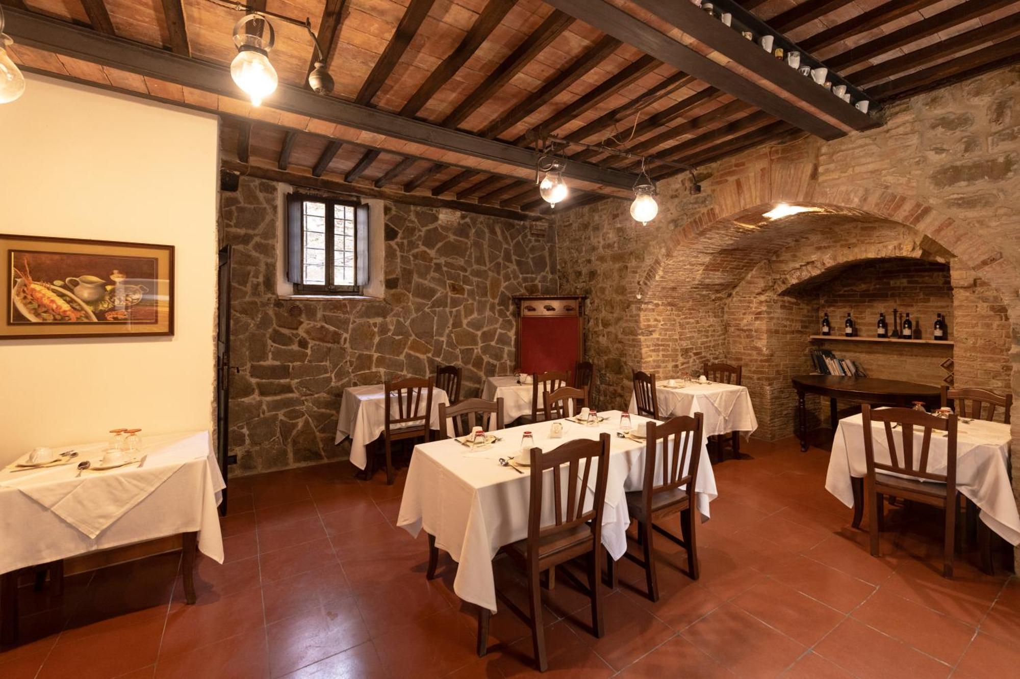 Il Palazzo Del Cardinale Acomodação com café da manhã Montalcino Exterior foto